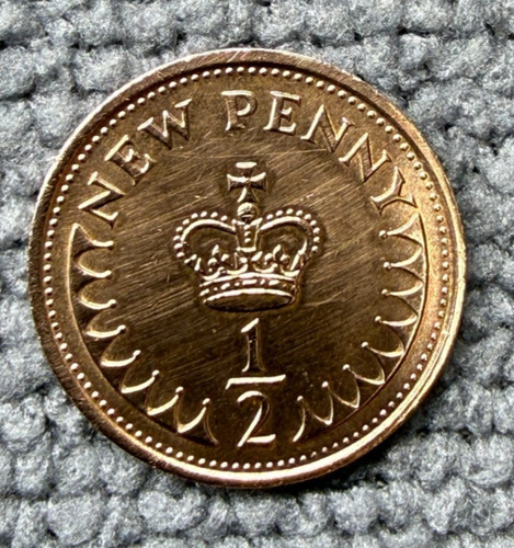 1976 half penny - -,